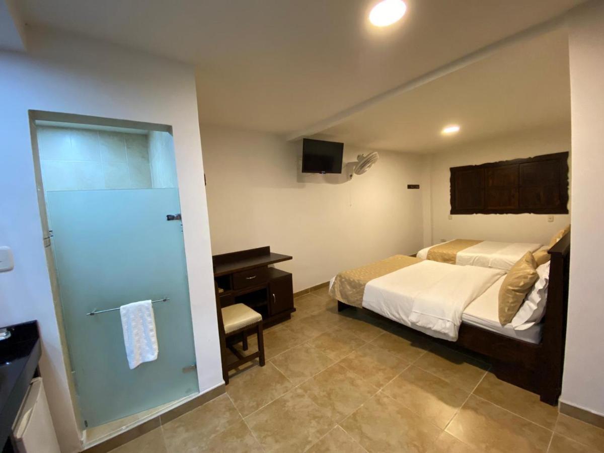 Casa Hotel Las Orquideas Circasia Bagian luar foto