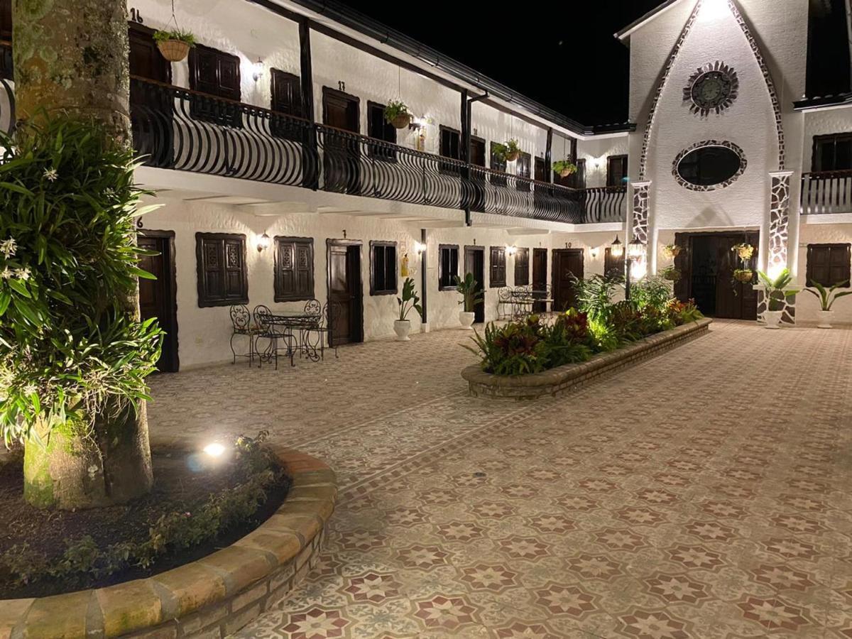 Casa Hotel Las Orquideas Circasia Bagian luar foto
