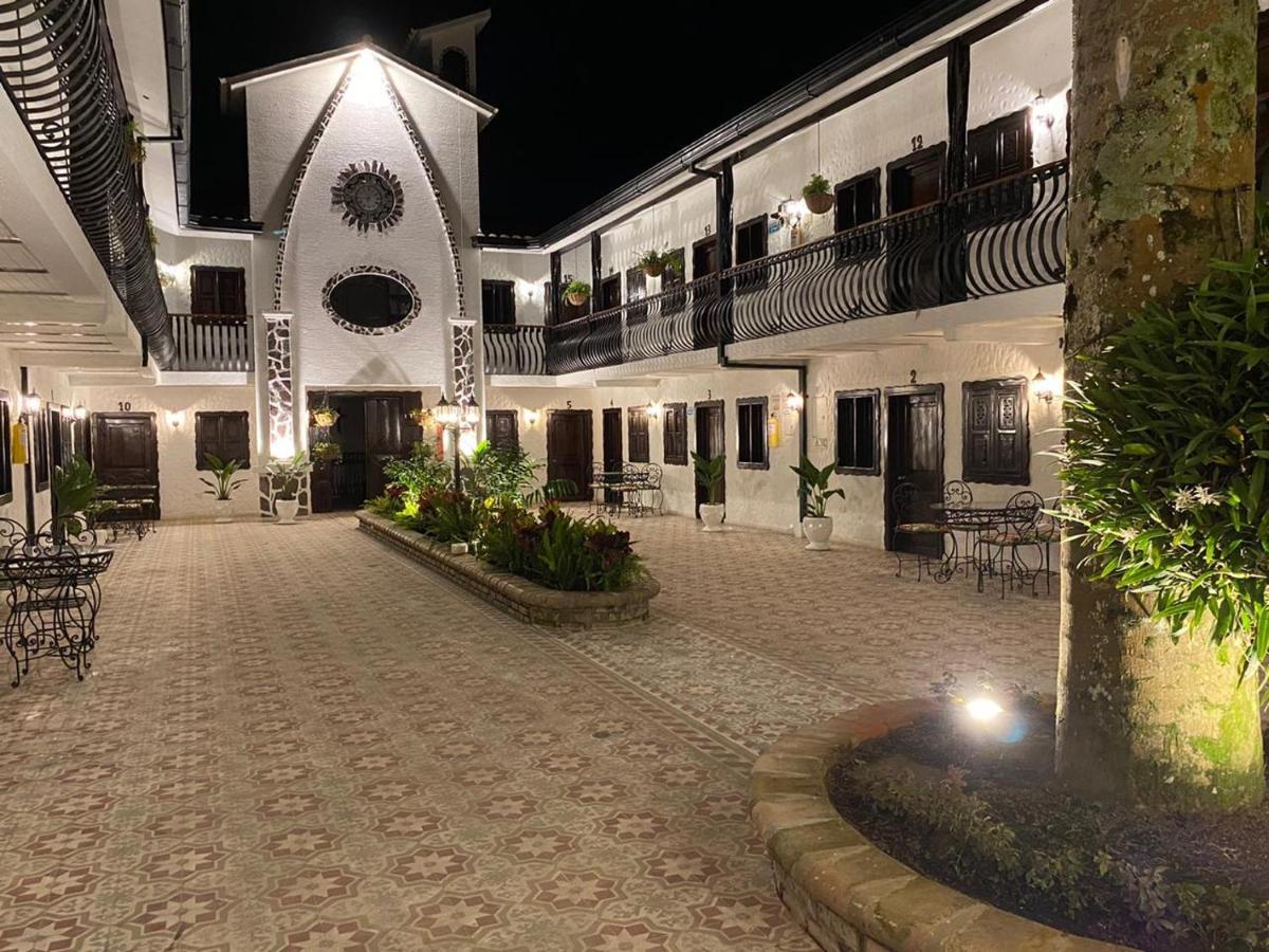 Casa Hotel Las Orquideas Circasia Bagian luar foto