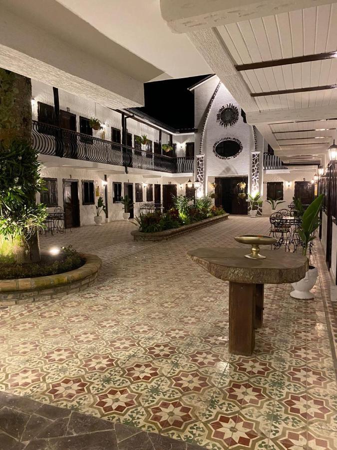 Casa Hotel Las Orquideas Circasia Bagian luar foto
