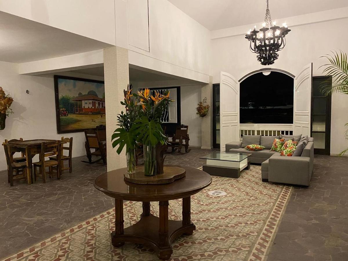 Casa Hotel Las Orquideas Circasia Bagian luar foto