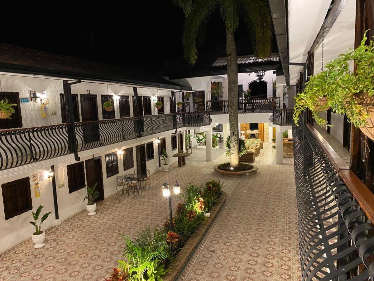 Casa Hotel Las Orquideas Circasia Bagian luar foto